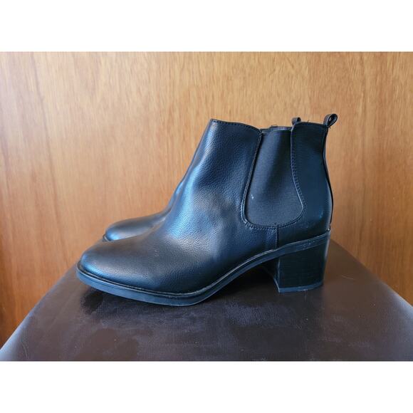 NEW Libby Edelman Madrid Black Ankle Boots - Sz: 9.5 - Picture 3 of 8